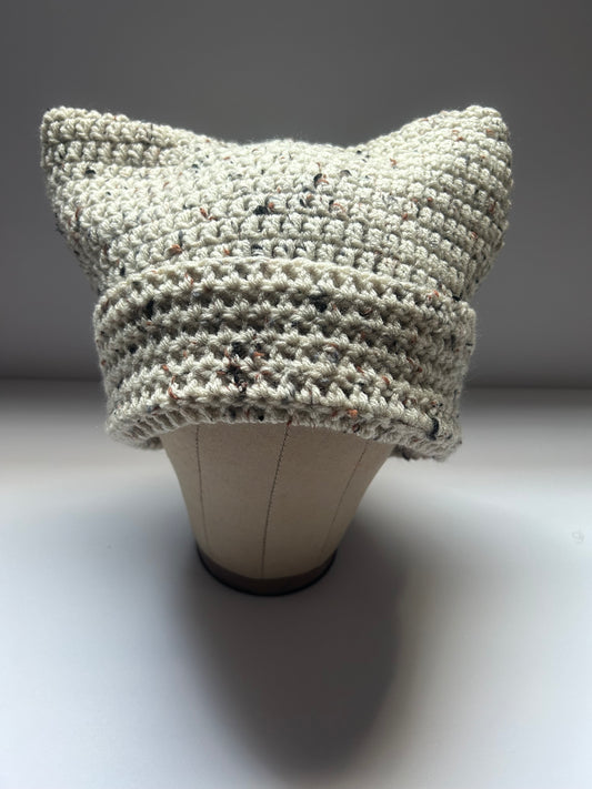 Crochet Cat Beanie- Oatmeal
